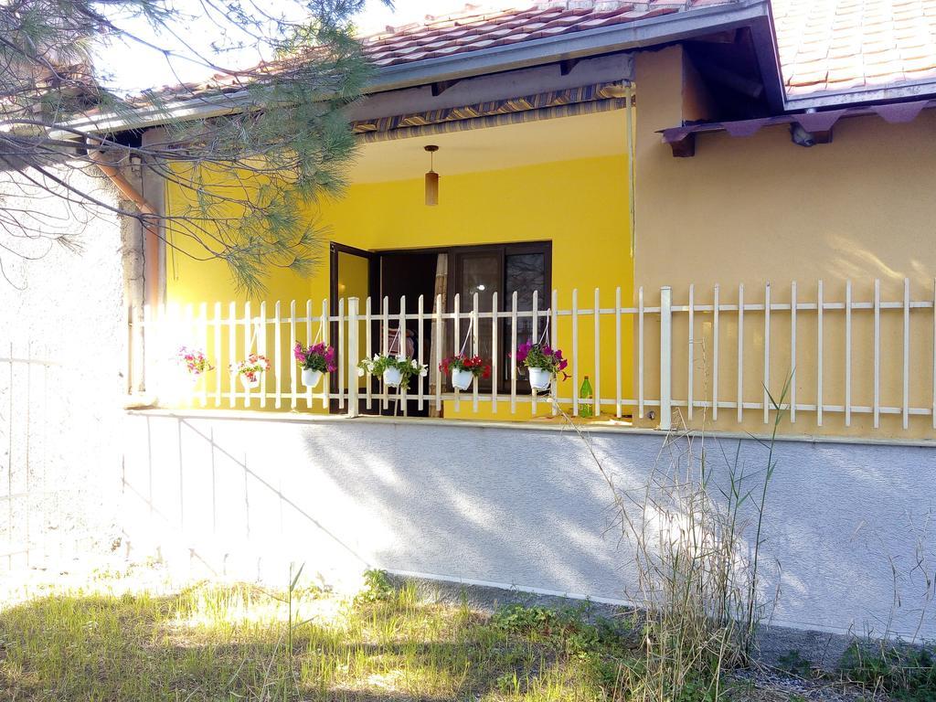 Klea Rooms Velipoje Exterior photo